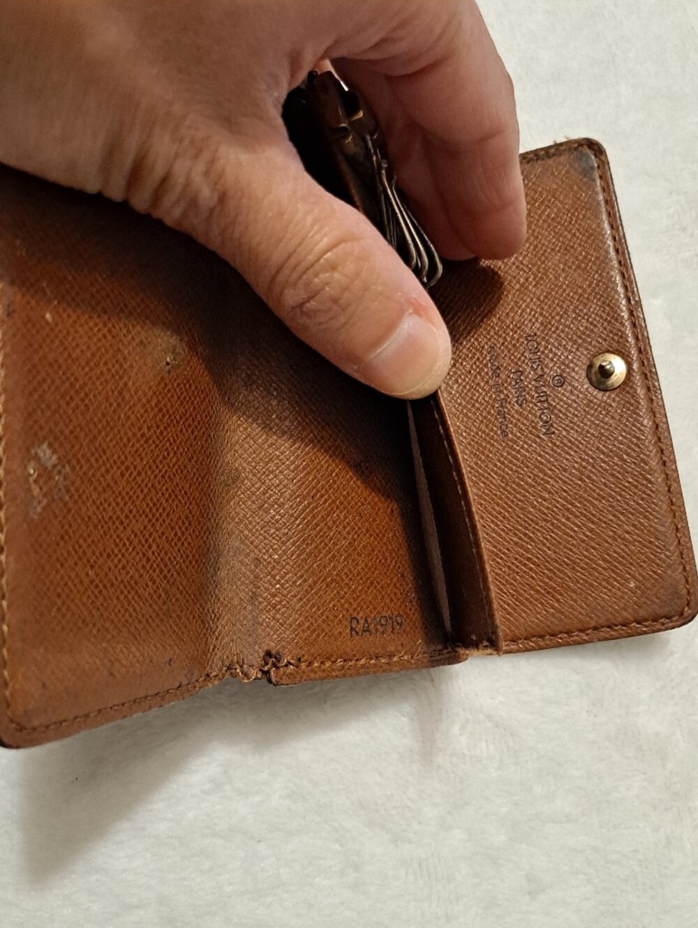 Vintage Louis Vuitton Brown Monogram Key Holder Wallet WELL LOVED - Picture 10 of 10